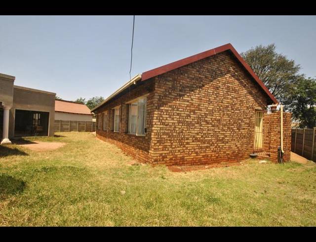 5 BEDROOM HOUSE FOR SALE IN DAWN PARK